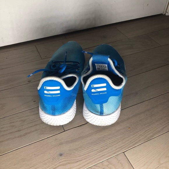 Adidas Pharrell Williams sneaker - Picture 4 of 5